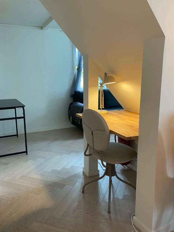 Entire Renovated Apartment From 1780 With Kitchen, Bath, Bedroom, And Living Room In Skuteviken 베르겐 외부 사진