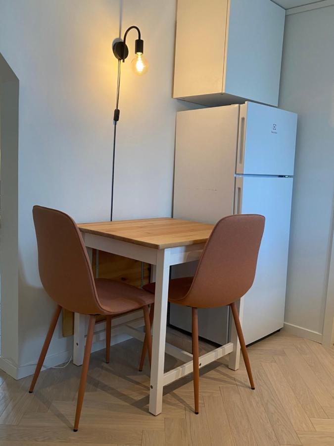 Entire Renovated Apartment From 1780 With Kitchen, Bath, Bedroom, And Living Room In Skuteviken 베르겐 외부 사진